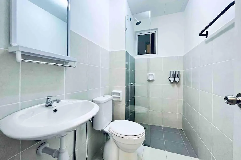 Alanis Residence 3Br + Netflix Sepang