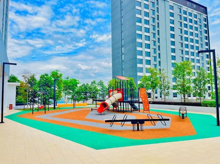 Alanis Residence 3Br + Netflix Sepang